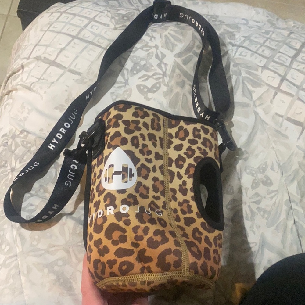 New cheetah hydro jug sleeve